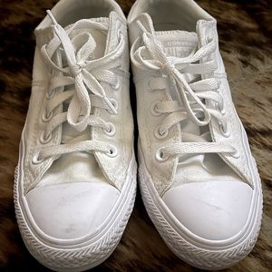 Women's Converse Chuck Taylor All Star Madison Sneakers. White. 7.5